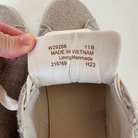 Cole Haan Grandpro Crosscourt Traveler Sneaker in Grey Faux Suede + Gold, 11B - Picture 10 of 11